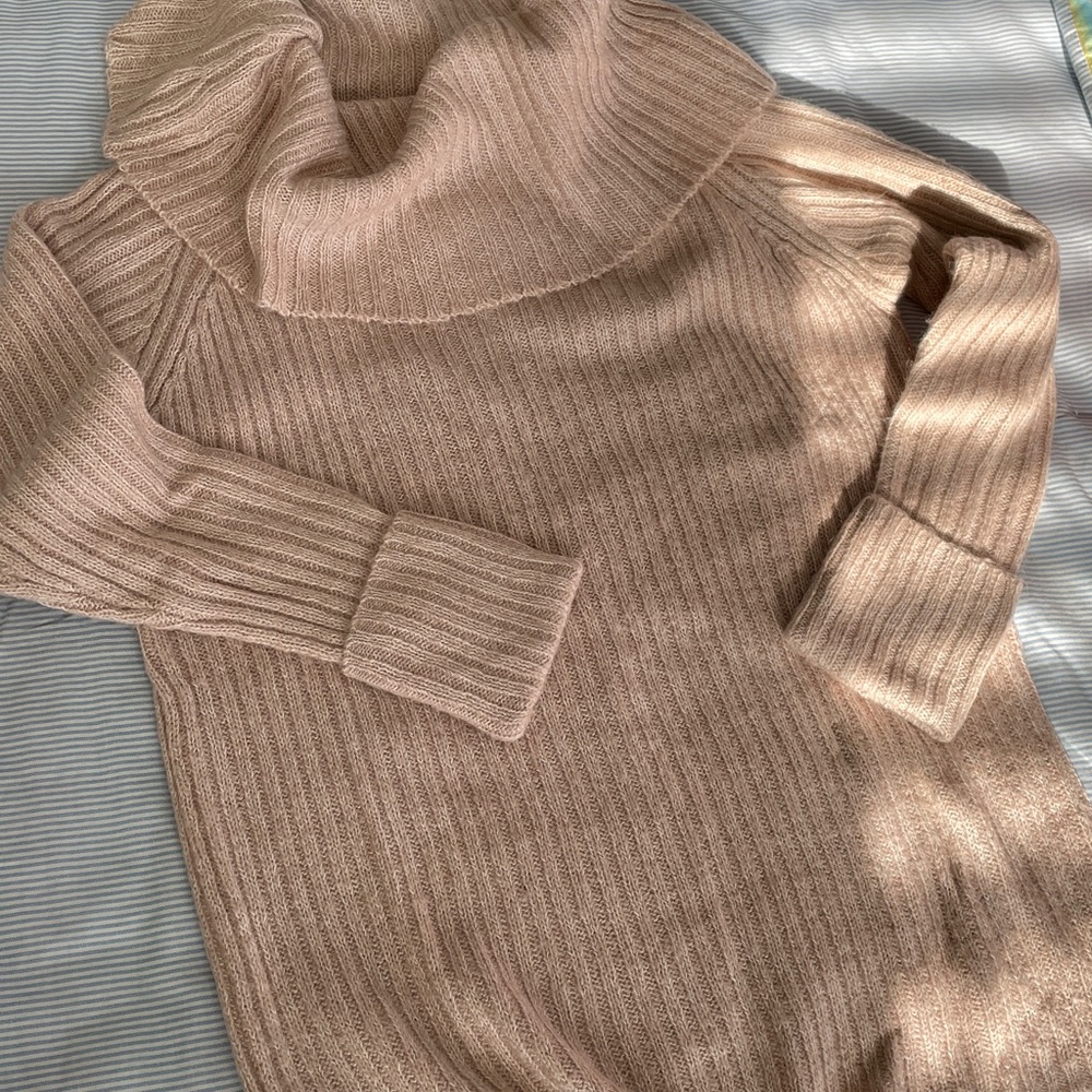 Design Lab tunic style sweater with oversized cowl neck size S pale blush color